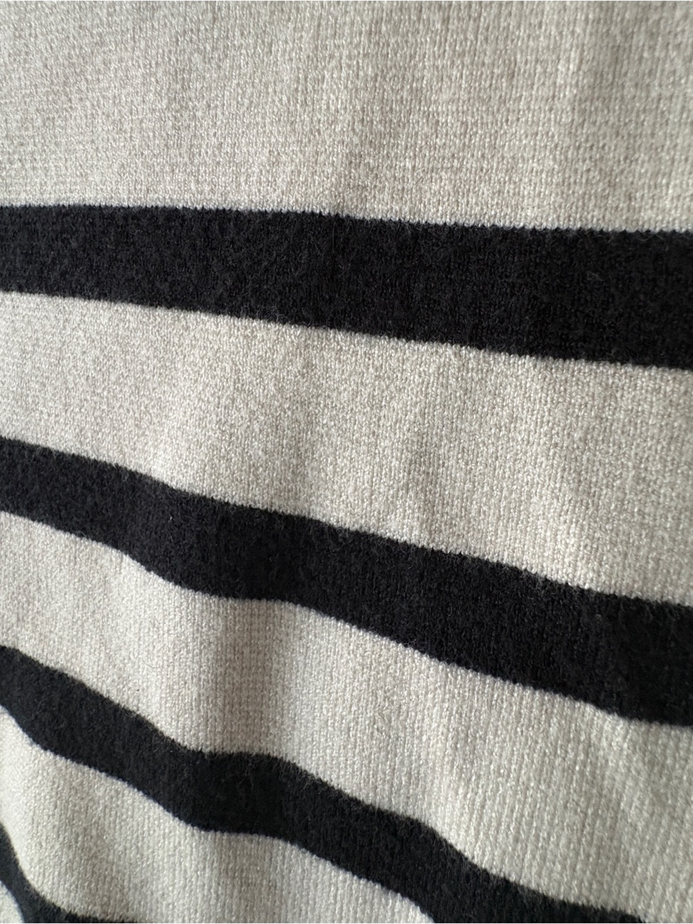 Abercrombie & Fitch Cream and Black Striped Crewneck Sweater - Picture 3 of 6